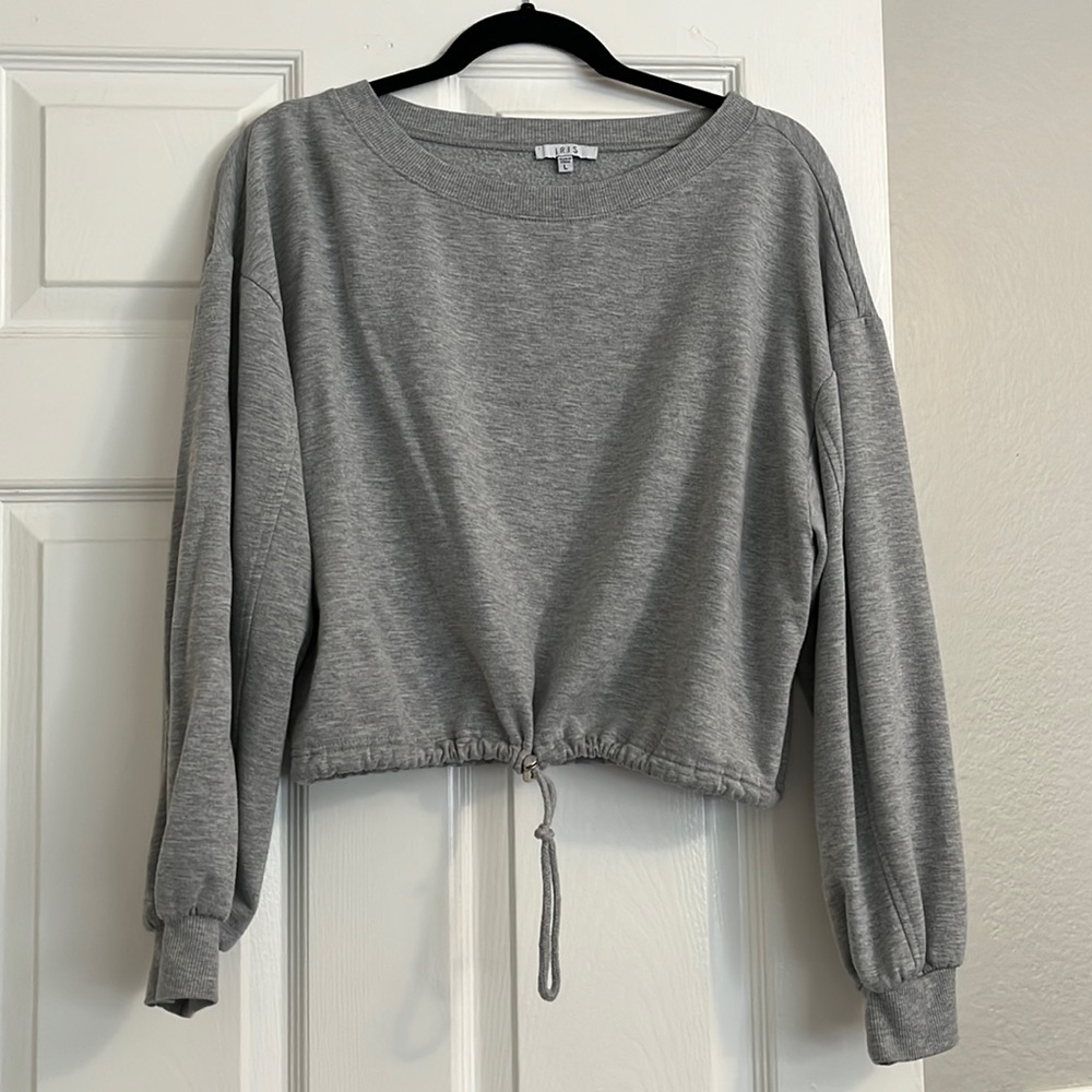 Gray drawstring pullover 🌿